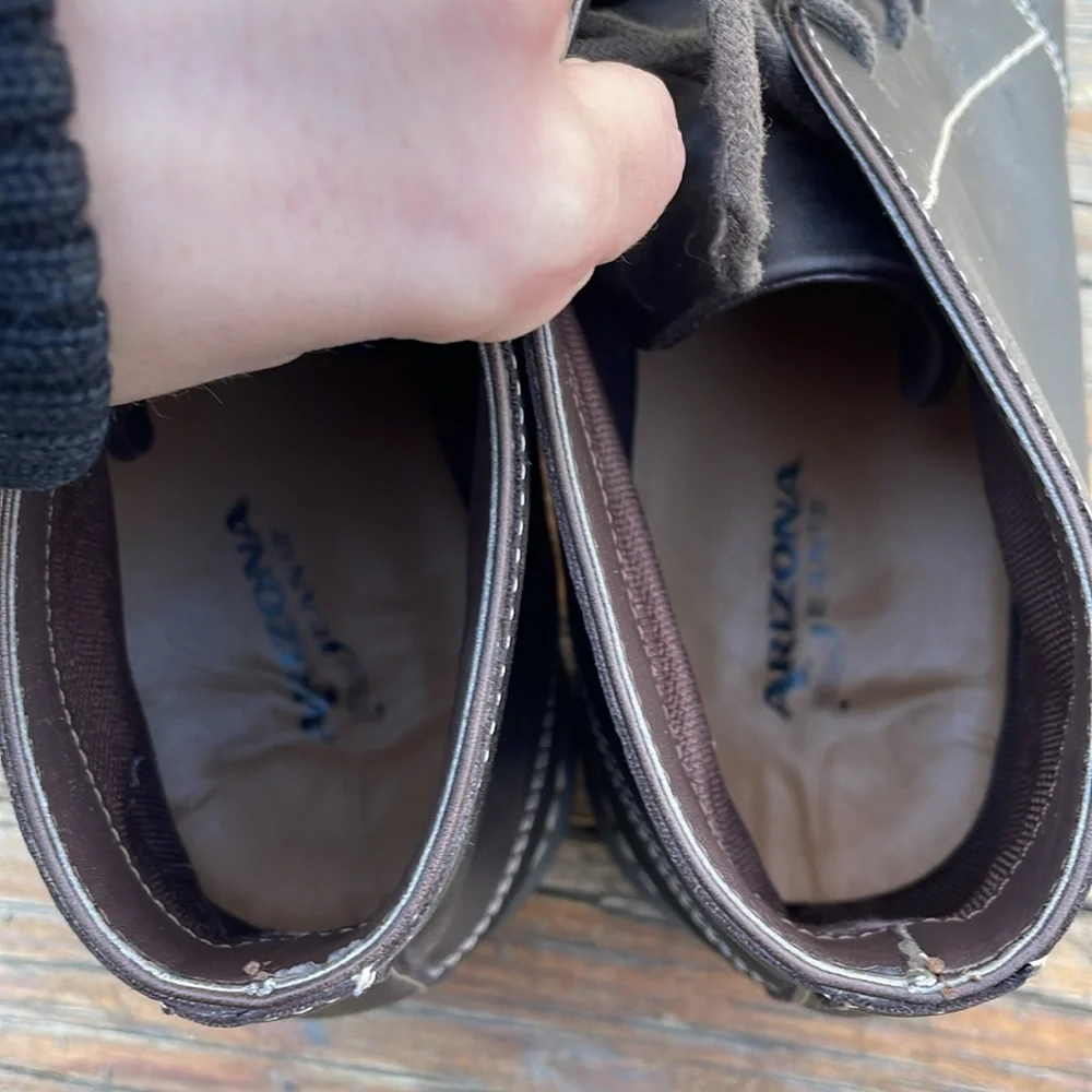 Arizona Dutton Lace-up Chukka Boots